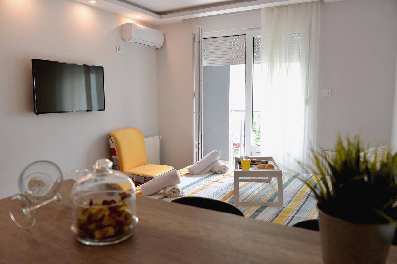Apartment Pleasure Novi Sad Buitenkant foto
