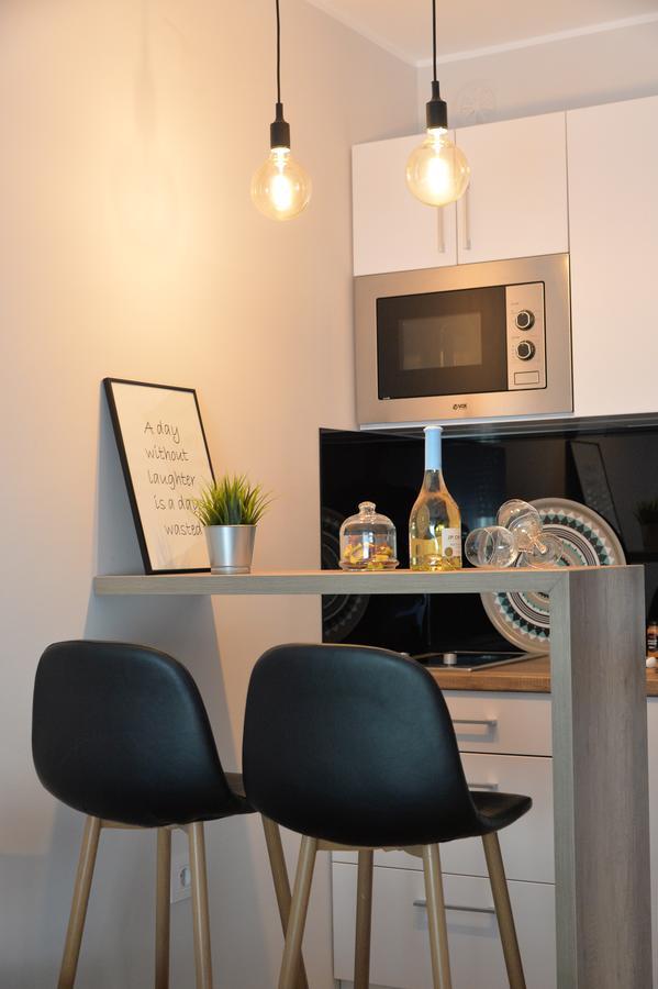 Apartment Pleasure Novi Sad Buitenkant foto