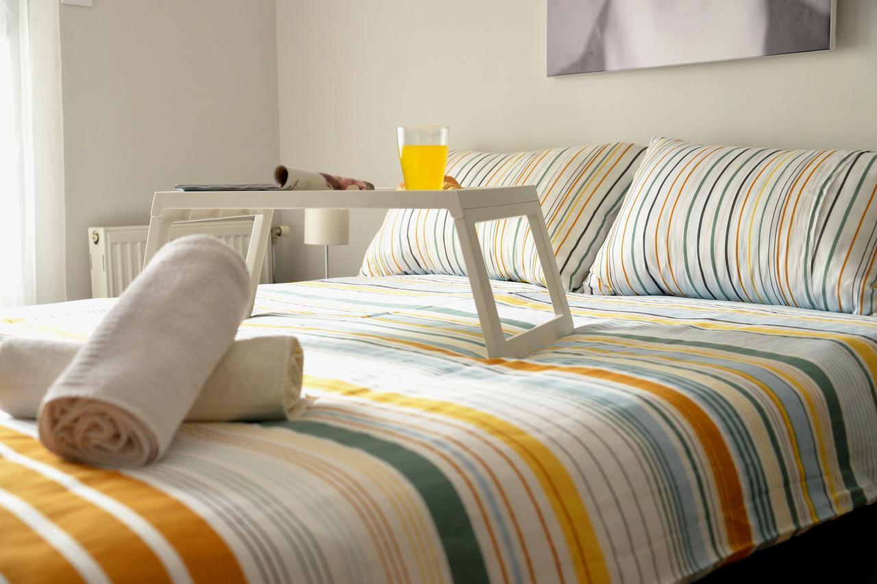 Apartment Pleasure Novi Sad Buitenkant foto